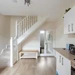 The Nook - Quaint Victorian With Free Parking Apartment