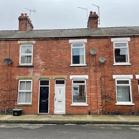 The Victoria - Quaint Victorian With Free Parking *