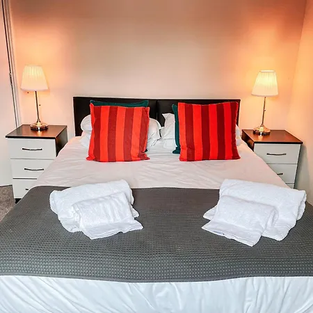 The Victoria - Quaint Victorian With Free Parking York