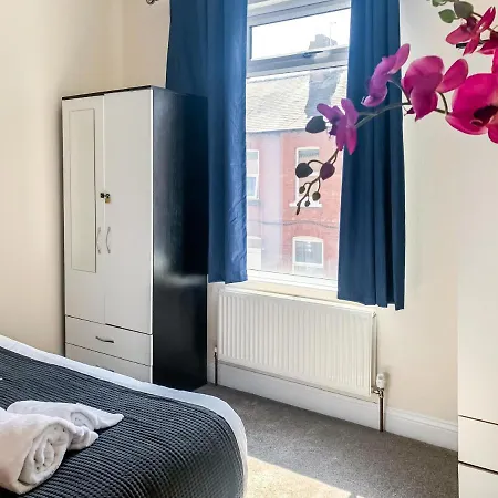 Apartment The Victoria - Quaint Victorian With Free Parking