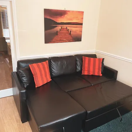 The Victoria - Quaint Victorian With Free Parking Apartment *